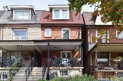 1 Bedroom in the heart of Little Italy! Image# 1