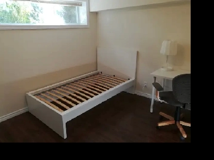 @ North York, Sheppard Leslie, Room Rent-2Min Walk to TTC Subway Image# 1