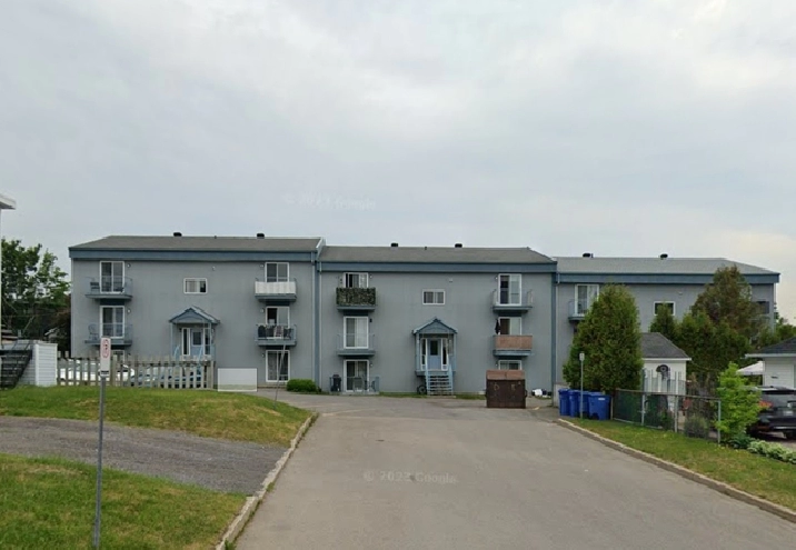 Superbe beau grand 4 1/2, secteur St-Émile, juillet