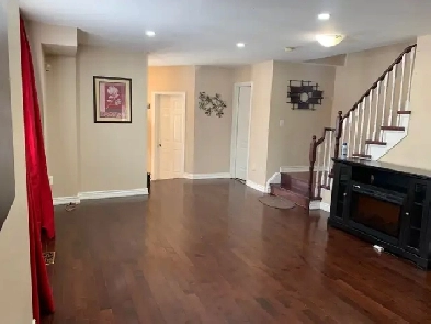 Rent 5 BR WHOLE House with Finished Basement – NORTH BRAMPTON