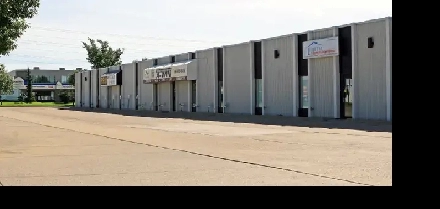 2717 SQ FT MAIN FLOOR OFFICE SPACE FOR LEASE - EXPOSURE Image# 3