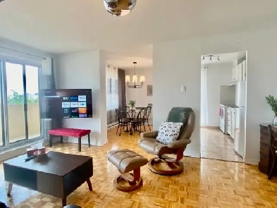 Large Furnished 2-BR with Gorgeous View Image# 1