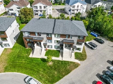 Superbe logement à louer à St-Jérôme  Bellefeuille dIspo 01 Mars Image# 1