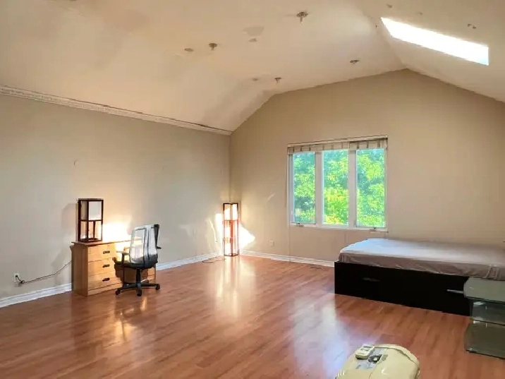 Move Now – Private Studio Apartment for Rent near Yonge/Steeles