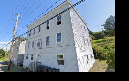 68 St John #3 - 3BR West, New Updates, Heat Included