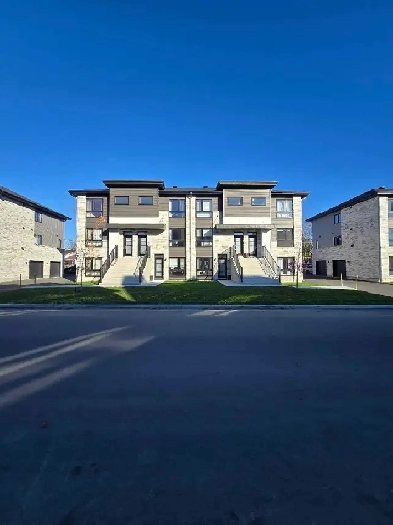 Logement 5.5 de luxe avec garage a louer