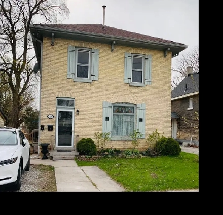 Newly Renovated & Move-in Ready Unit Image# 1