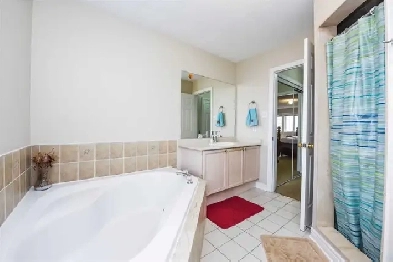 Private Room (Female Only) Brampton