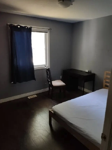Furnished room for rent very close to Lambton College
