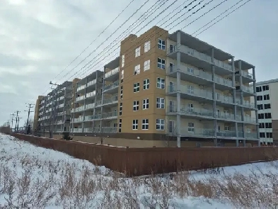 2 bedrooms. 2 baths condo for sale Image# 4