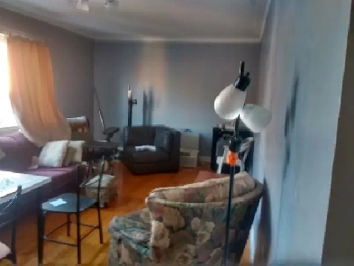 Immense chambre fermée dans Côtes-Des-Neiges 490$ Image# 1