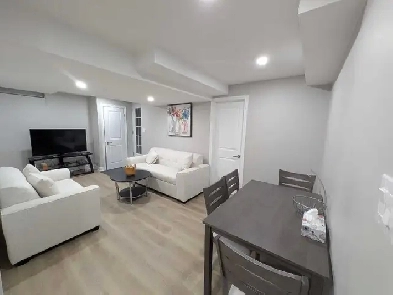 Furnished 2 Bedroom/1 Bath for rent near Square one/Heartland Image# 3