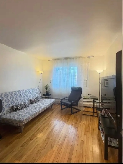 NDG 3½ Heated   Hot Water, near Loyola Image# 1