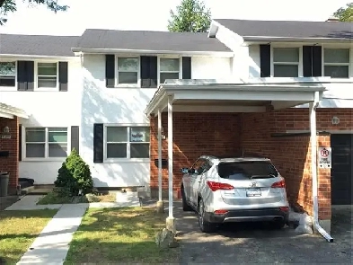 Private room in Waterloo with bus stops just outside Image# 1