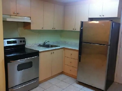 SPECIOUS ONE BEDROOM BASEMENT FOR RENT NEAR SHOPPERS WORLD MALL