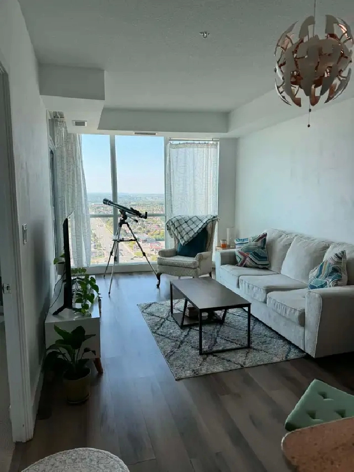 Nice Condo For Rent (Mississauga Square One)