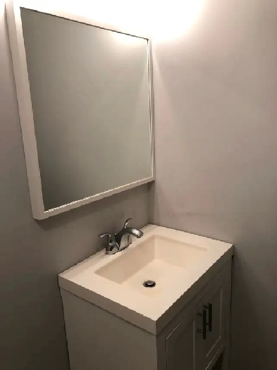 Clean, Quiet Master Bedroom(Own Washroom) for rent near UTM