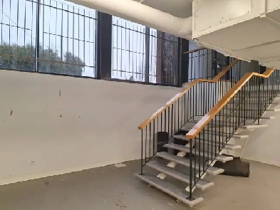 Local commercial  louer 2811 pi2  Longueuil