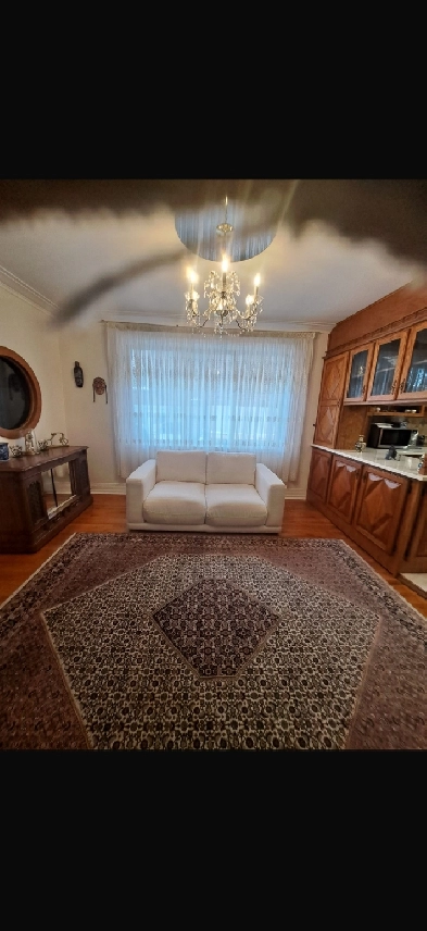 Rooms for rent in a 5N half house Image# 1