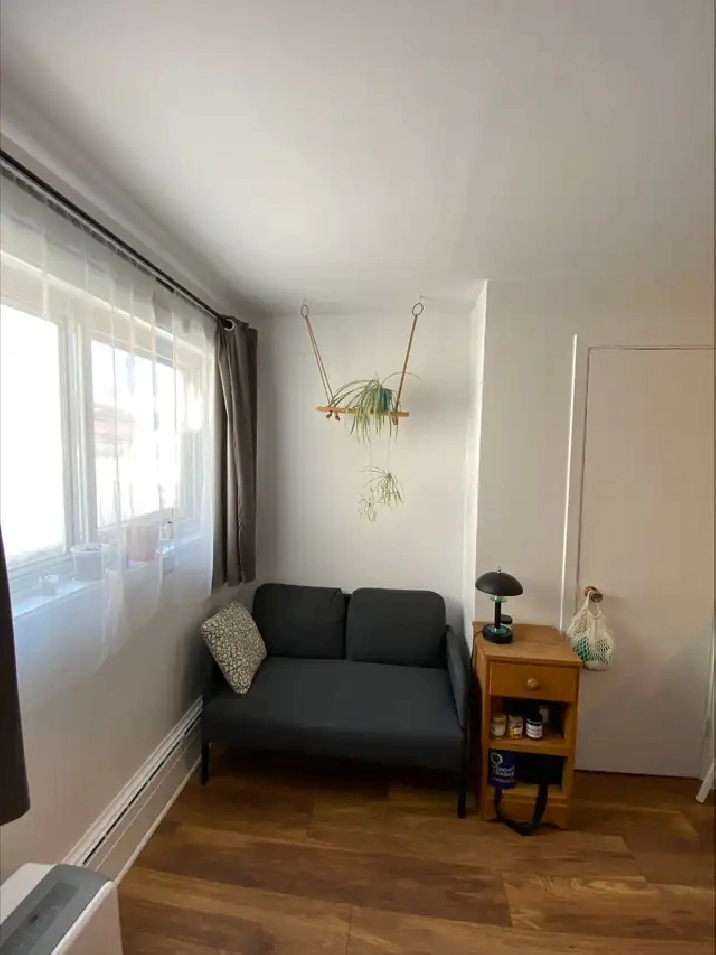 3 1/2 à deux pas de l'université Laval et des services