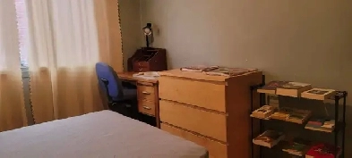 chambre à louer tout inclus près du métro sauvé Image# 1