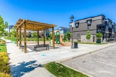 Beautiful 2 bed/2baths stocked home. Image# 1