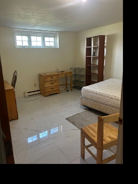 Room for $ 600 (rent and utilities)