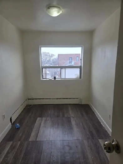 Room for Rent in Toronto, Keele Eglinton Image# 1