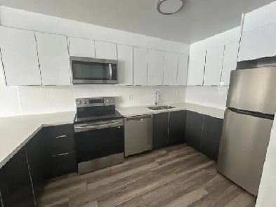 Renovated 2 Bedroom - $2550   First Month Free - North York Image# 1