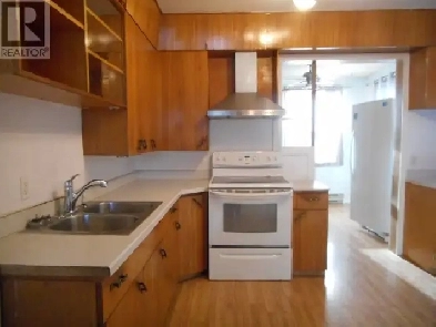 5-bedroom house in Estevan, SK for rent Image# 1