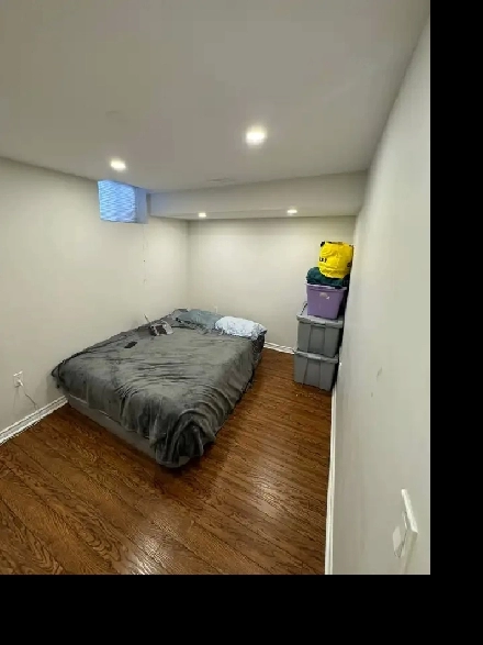 FURNISHED BASEMENT AVAILABLE FOR GIRLS ONLY NEAR ERIN MILLS