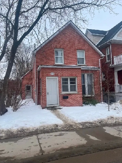 Queens Student Rental - Seconds from the University Image# 1