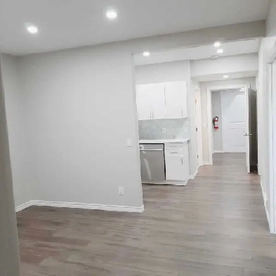 City of Calgary Registered approved 2 bedroom basement suite Image# 8