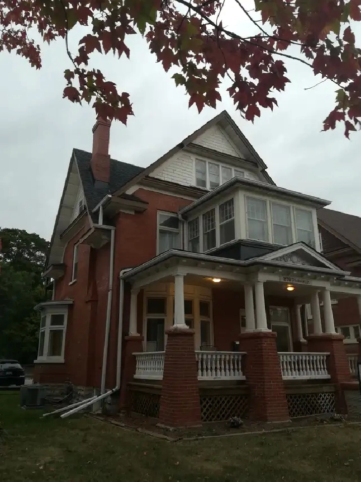 Furnished psychotherapy office for rent part time