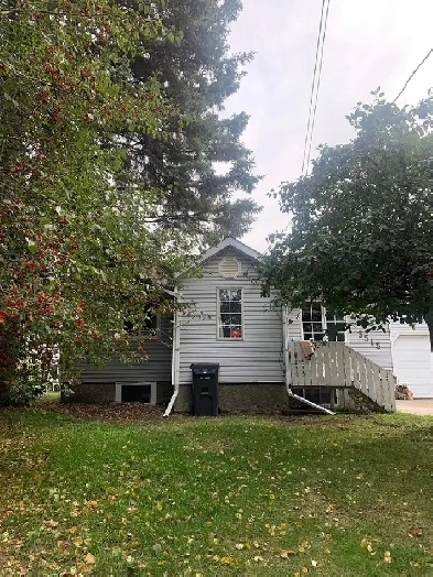 2 Bedroom Main Level House Image# 1