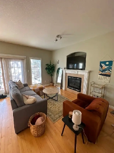 A house for rent near University of Alberta Image# 1