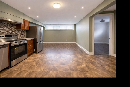 Bright 1 Bedroom Bsmt for Rent