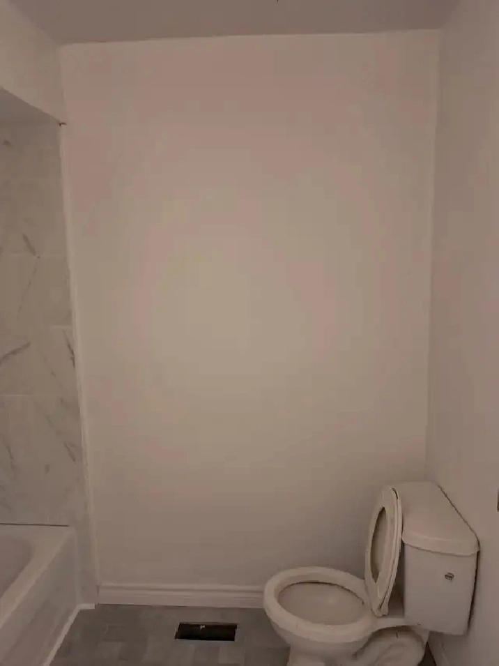 Residential Unit available for rent in Norval, ON