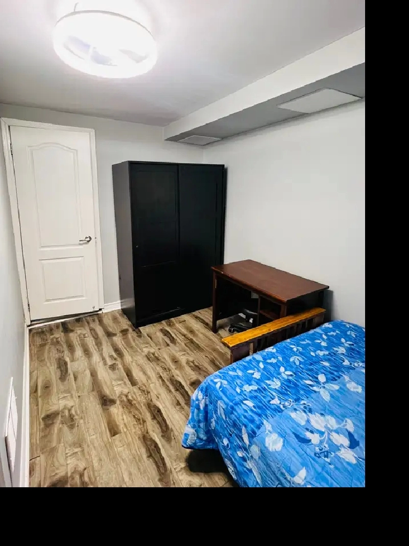 Fully furnished PRIVATE room & bathroom (Female only) Mississaug