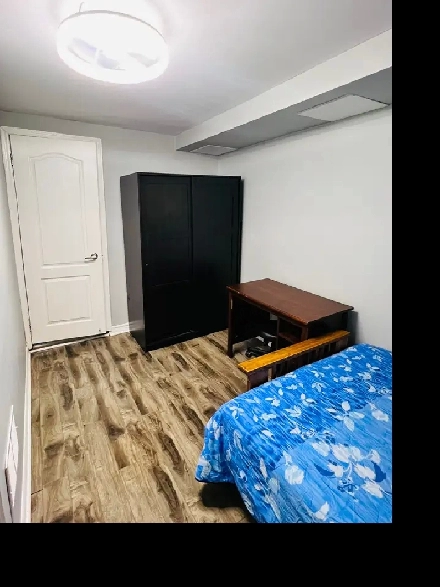 Fully furnished PRIVATE room & bathroom (Female only) Mississaug