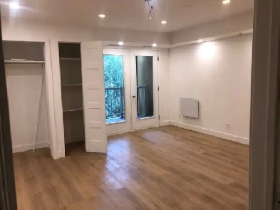 Grand Studio tout inclus a louer a Montréal Image# 1