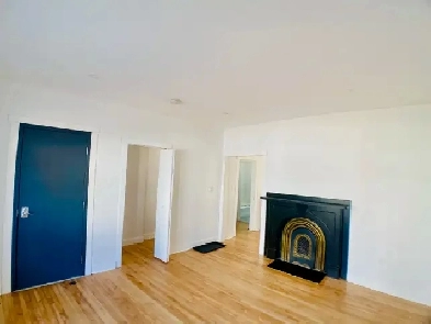 1Bdrm, All Utilities In   Huge Deck, Backyard & Parking! May 1st Image# 15