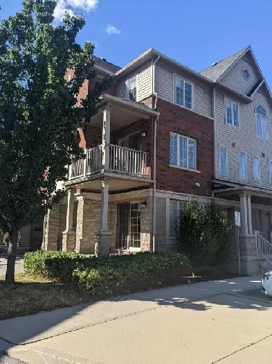 Premium Corner Unit  Townhome Image# 1