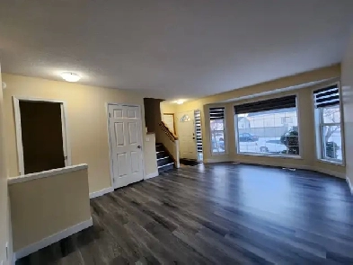 Renovated 3 Bed   2 Bath Detached Home with Basement for Rent Image# 1