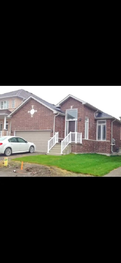 ALL INCLUSIVE 3 Bedroom House Availbe April 1, 2026 Image# 1