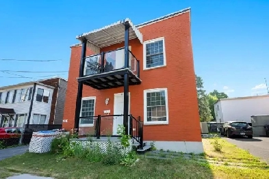 4 12  louer au 91 StAntoine Nord