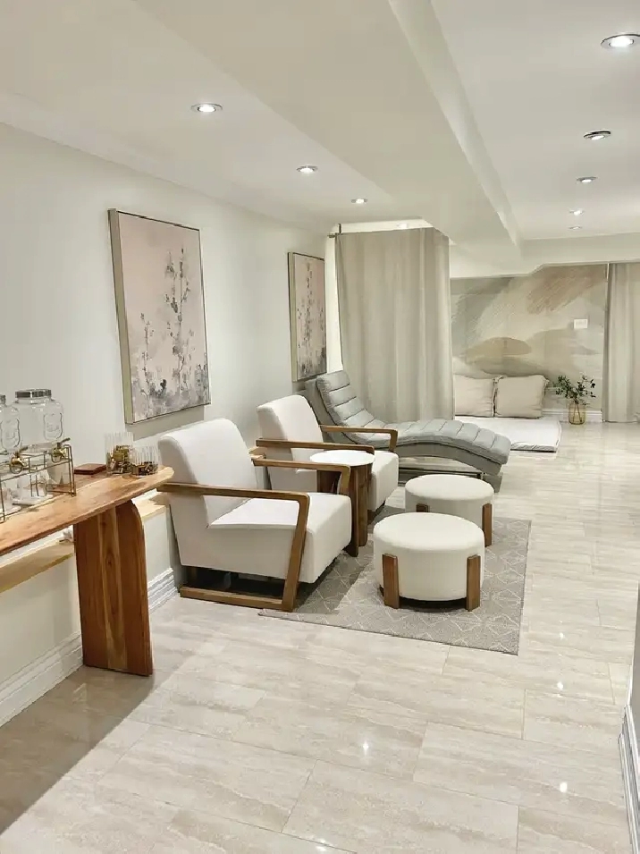 Room for Rent at Verdure Registered Massage Therapy