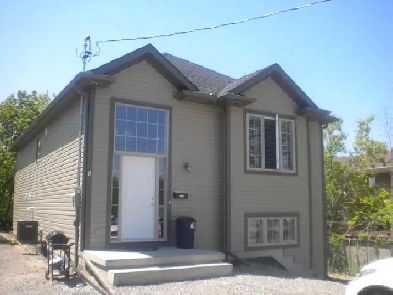 Team Marandola Presents... 1 Cleveland Street,  Thorold Image# 1