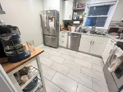 Spacious 2BR Wellington West / Tunneys Pasture April 1 Image# 1