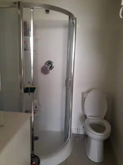 ROOM FOR RENT FOR STUDENTS  IN  GUELPH